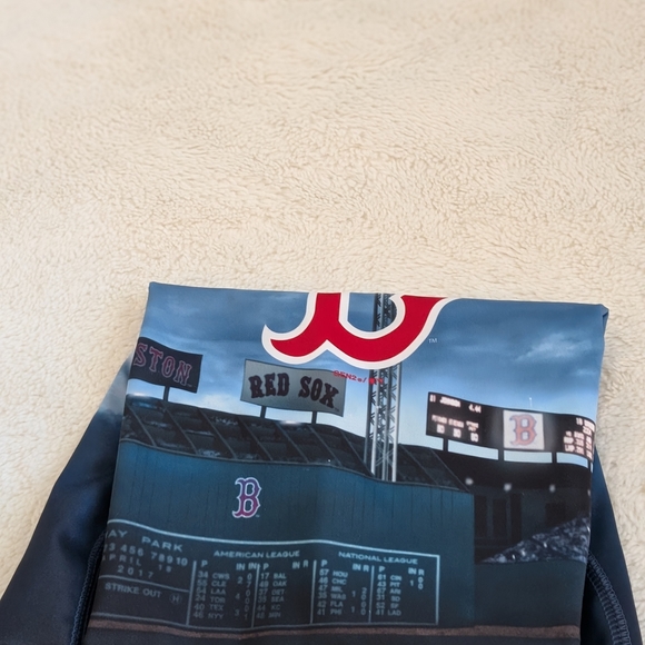 Great Condition: MLB Boston Red Sox Stadium Tee Shirt Kids Med 10/12 - Picture 11 of 12